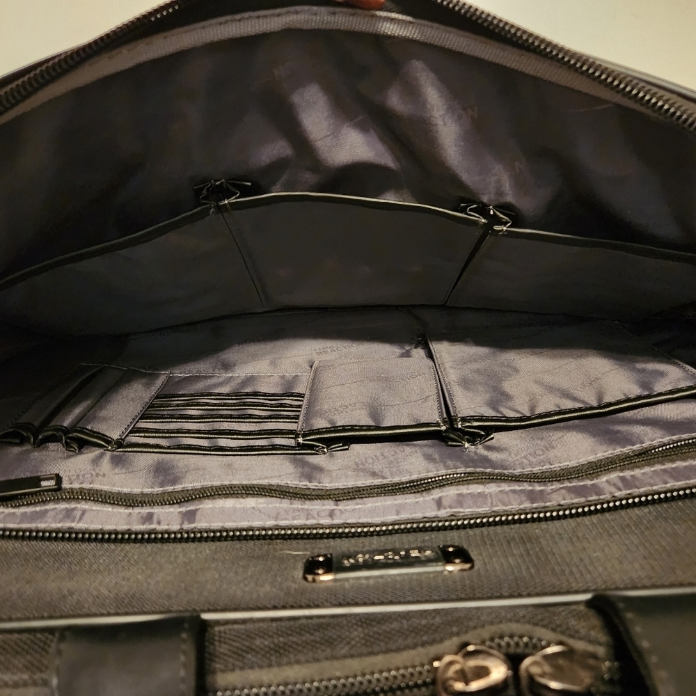 Like New Kenneth Cole Reaction Work Bag with R-tech lining - Picture 6 of 10